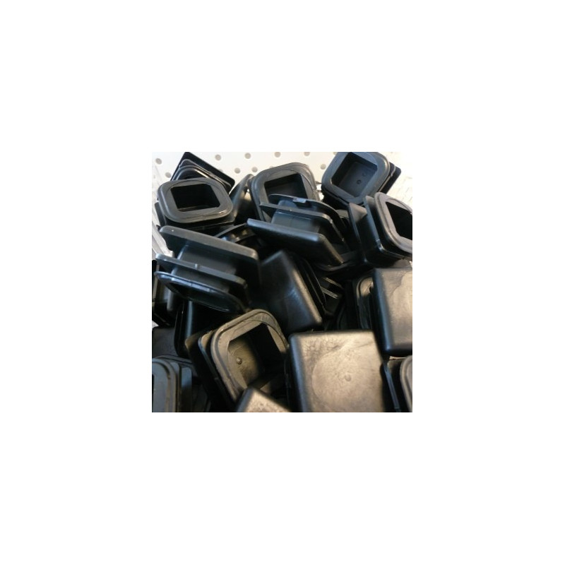 Embouts carrés plastiques noirs