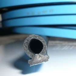 Profils adhésif MF18